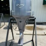 2008 Yamaha 225hp 4 Stroke 30 Shaft Outboard Motor