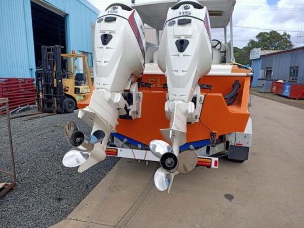 Pair Evinrude 115hp Etec 4 Stroke Outboard Motors - Image 2