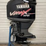 2004 Yamaha 250hp Vmax HPDI 2 stroke outboard motor - Image 3