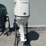 2020 SUZUKI 200HP 4 STROKE OUTBOARD MOTOR WITH A 25″ SHAFT - Image 2