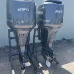 PAIR OF 2009 YAMAHA 225HP 4 STROKE OUTBOARD MOTORS WITH 25″ SHAFTS