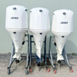 2016 Triple Yamaha 300hp 4 Stroke 25 Shaft Outboard Motors White