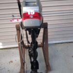 2005 Mariner 15hp 2 Stroke outboard long shaft with fuel tank - Image 2