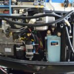 1999 Mercury 135hp 2 Stroke long-shaft Outboard Motor - Image 3