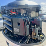 2016 Yamaha 300hp 4 stroke 25 shaft outboard motor - Image 3