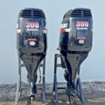 PAIR 2012 SUZUKI 300HP 4 STROKE OUTBOARD MOTORS WITH 25″ SHAFTS
