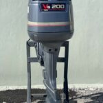 1999 Yamaha 200hp 2-Stroke Saltwater-Series Outboard motor