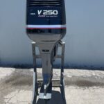 1999 Yamaha 250hp Saltwater-Series 2-Stroke 25” Outboard Motor - Image 2