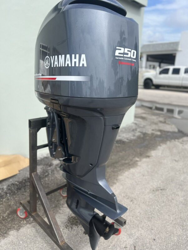 2021 Yamaha 250hp 4 Stroke 25 shaft Outboard Motor - Image 2