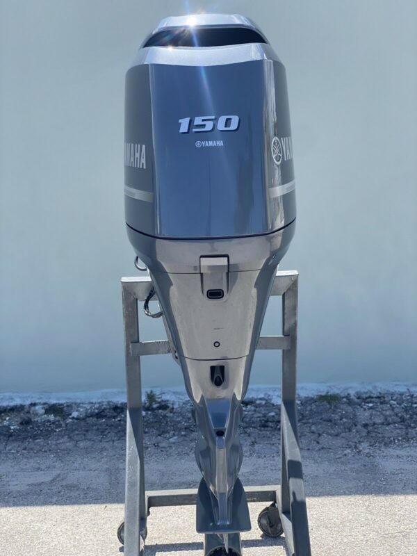 2013 Yamaha 150Hp 4-Stroke 25 Outboard Motor - Image 2