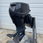2006 Evinrude Etec 50HP outboard engine with a 20″ Shaft - Image 2
