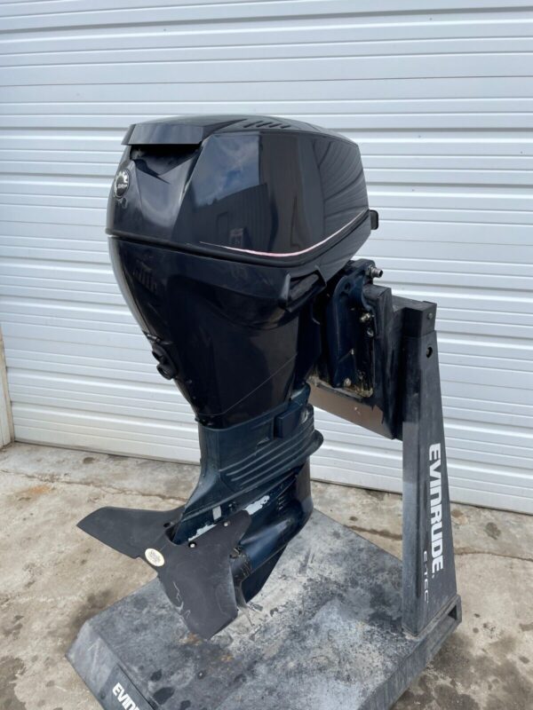 2006 Evinrude Etec 50HP outboard engine with a 20″ Shaft - Image 2