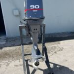 2001 Yamaha 90hp 2-Stroke 20 Shaft Outboard Motor - Image 2