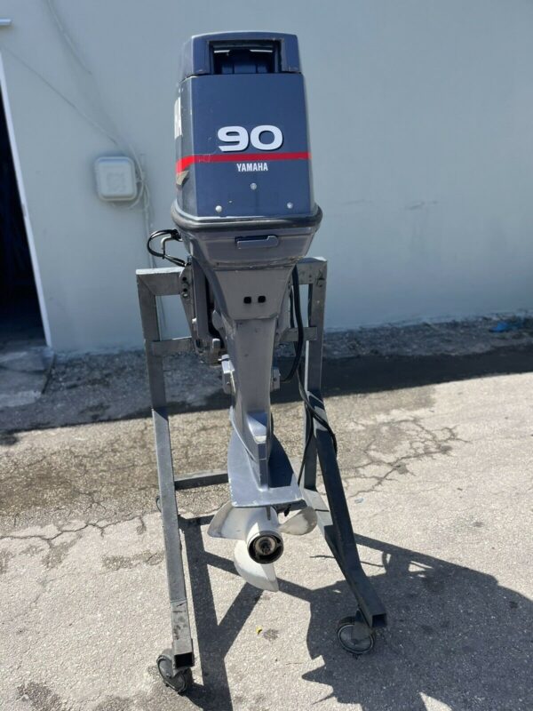 2001 Yamaha 90hp 2-Stroke 20 Shaft Outboard Motor - Image 2
