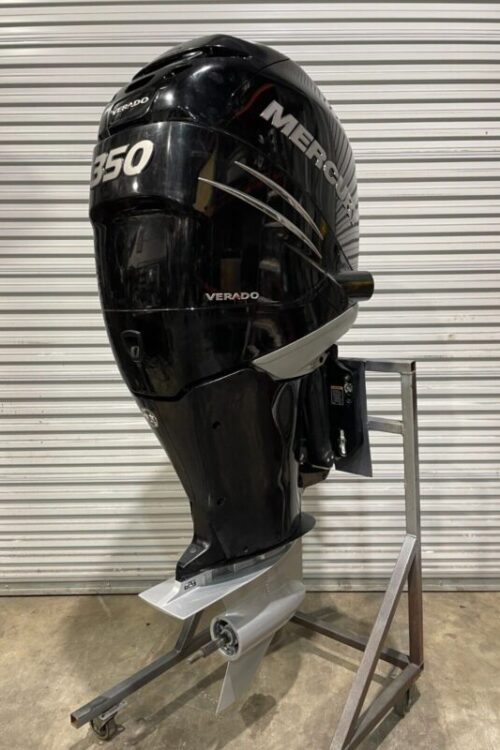 2017 Mercury 350hp Verado 4-Stroke 25-Shaft Outboard Motor