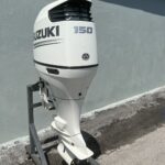 2017 Suzuki 150hp 4 Stroke 25 Shaft Outboard Motor - Image 2