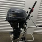 2022 Yamaha F25SMHC Outboard Motor 25hp 15in Shaft Manual Pull Tiller Handle (18hrs ONLY!!) - Image 3