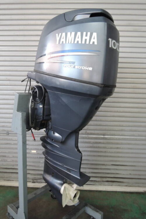 2010 Yamaha 100hp 4 Stroke 25 Shaft Outboard Motor