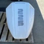 NEW OEM Mercury Verado 225 HP Top Cover Cowl Hood 8M0142182 - Image 4