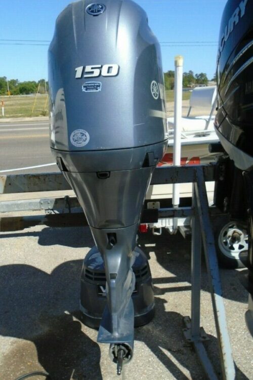 2015 Yamaha 150hp 4-Stroke 25-Shaft Outboard Motor