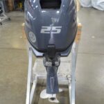 2018 Yamaha 25hp 4 stroke 15in Tiller outboard motor - Image 2