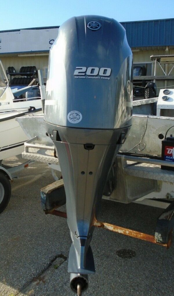 2019 Yamaha 200hp 4-Stroke 25-shaft Outboard Motor - Image 2
