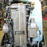 2003 Suzuki 150hp 25in Remote 2 Stroke Outboard Motor - Image 3