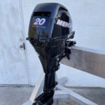 2008 Mercury 20HP 4 Stroke Outboard Engine With Tiller Handle Carbureted - Image 2