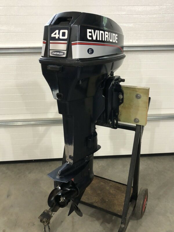 Evinrude 40hp 2 Stroke 20” Outboard motor - Image 2