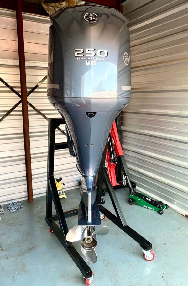 2019 Yamaha F250 250hp 4 Stroke 30” Outboard Motor - Image 2
