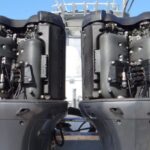Pair 2014 Yamaha V8 350HP 4-Stroke 30″ Outboard Motors - Image 2