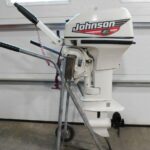 Johnson 15hp 2 Stroke Outboard Motor with Tiller Handle - Image 2