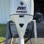 2011-Evinrude-ETEC-200-HP-6-Cyl-DFI-2-Stroke-25-Shaft-Counter-Rotation-Motor